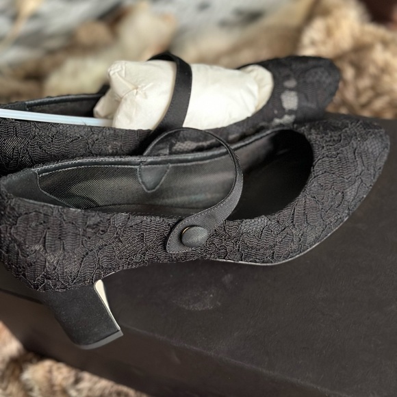 ♥️Dolce & Gabbana lace shoes New size 40 run size 9 - Picture 8 of 10